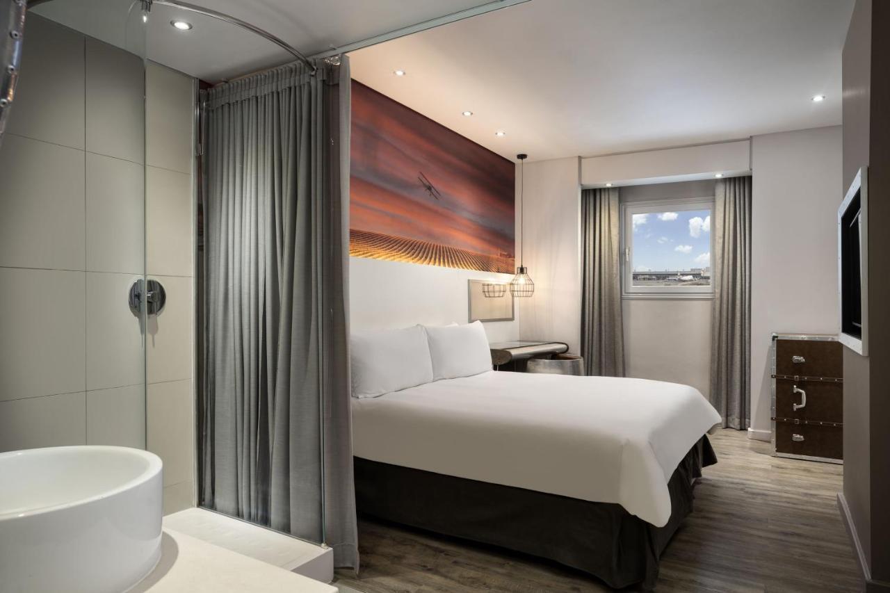 Protea Hotel By Marriott O R Tambo Airport Kempton Park Exteriör bild