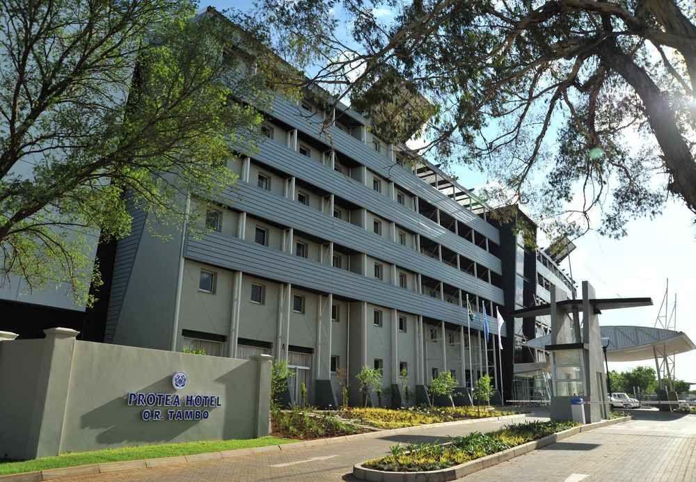 Protea Hotel By Marriott O R Tambo Airport Kempton Park Exteriör bild