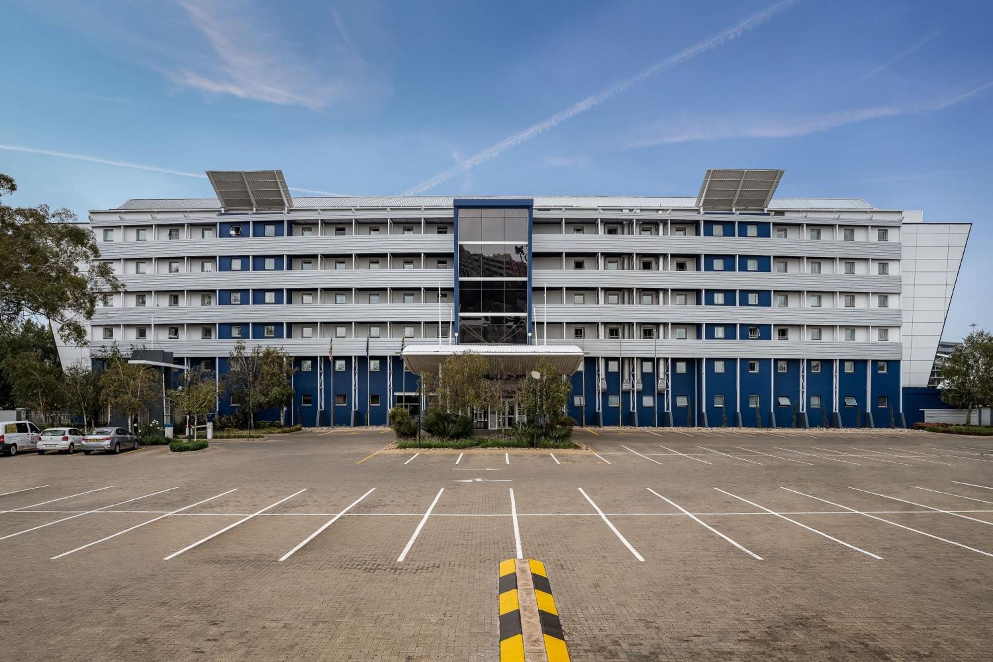 Protea Hotel By Marriott O R Tambo Airport Kempton Park Exteriör bild