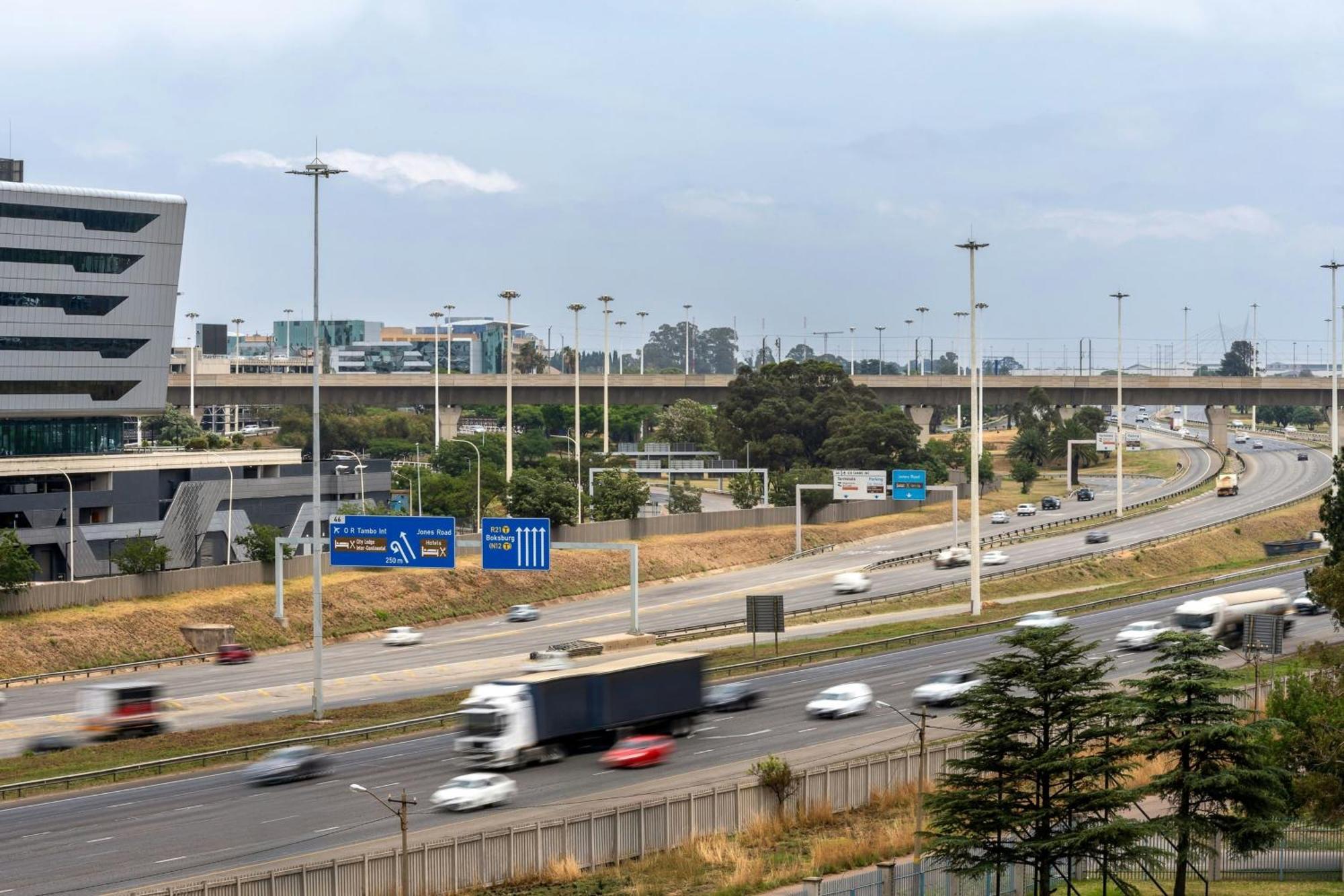 Protea Hotel By Marriott O R Tambo Airport Kempton Park Exteriör bild